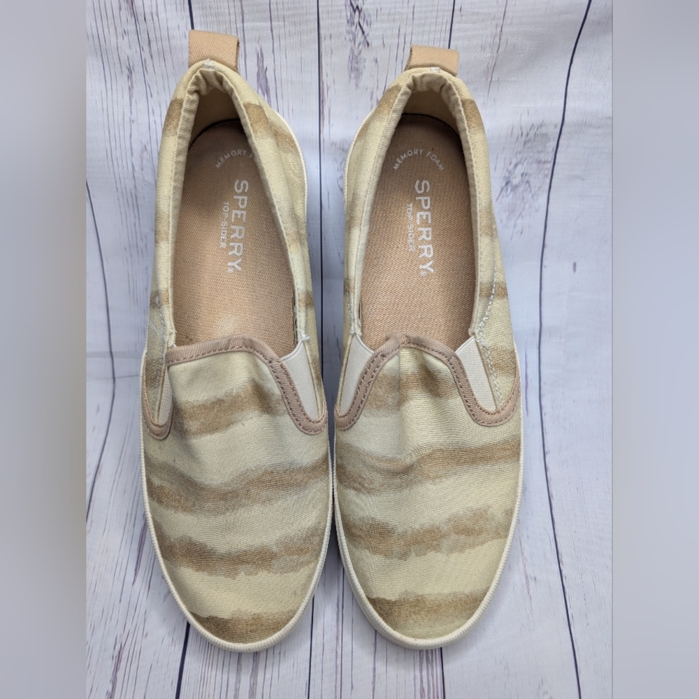 Size 8  | Sperry Top Sider Women's Crest Twin Gore slip-on sneakers